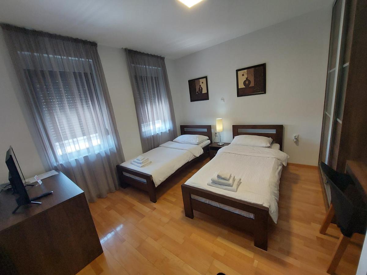 Motel Ms Srpski Itebej Eksteriør billede